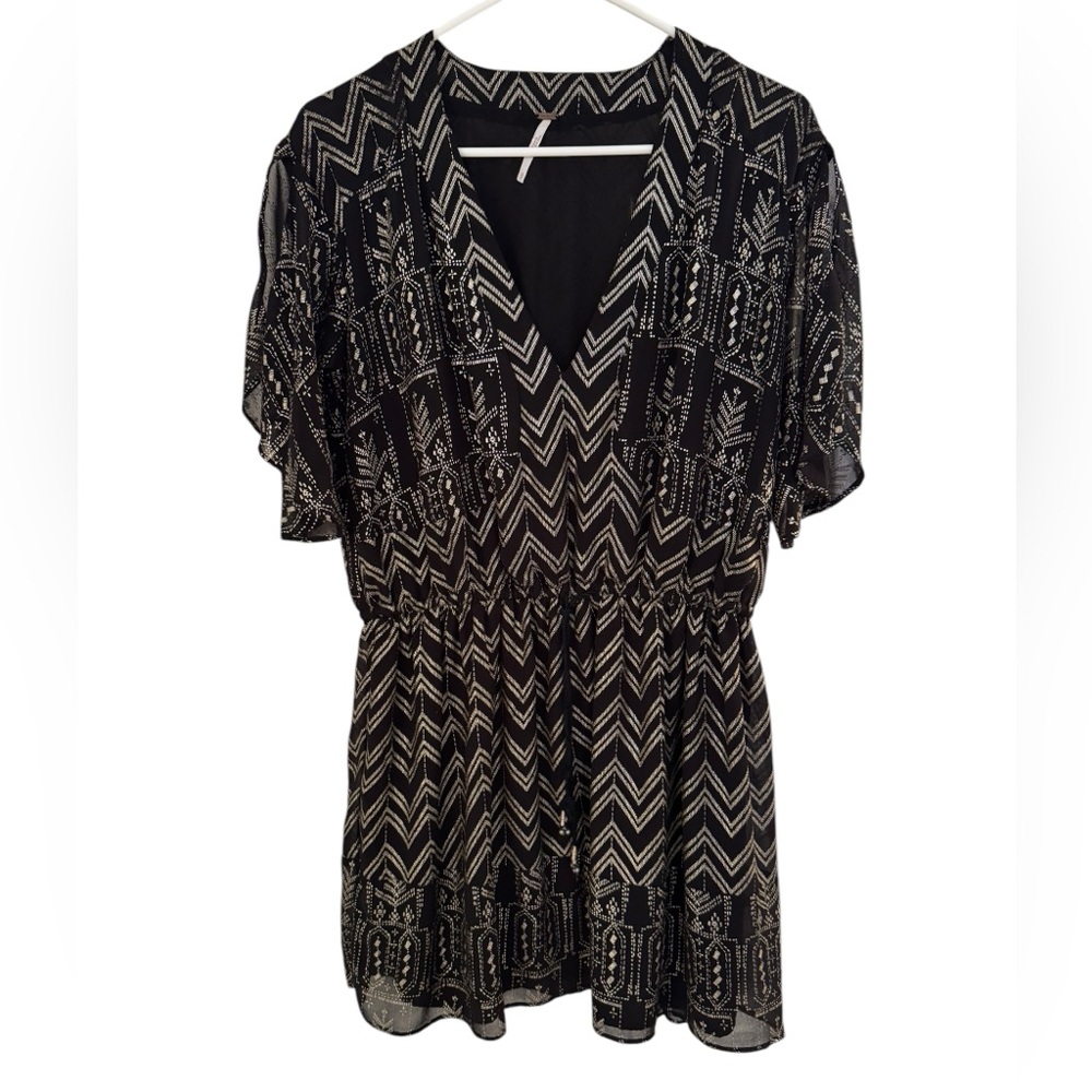 Women’s—Free People Black And Gold Short Split Sleeve V-Neck Dress. Size Small. - Picture 2 of 11